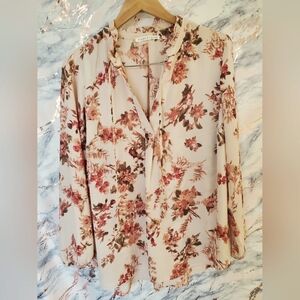 Women's long sleeve floral blouse/Tunic